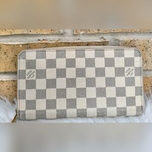 Authentic Louis Vuitton Damier Azur Zippy Organizer Wallet
